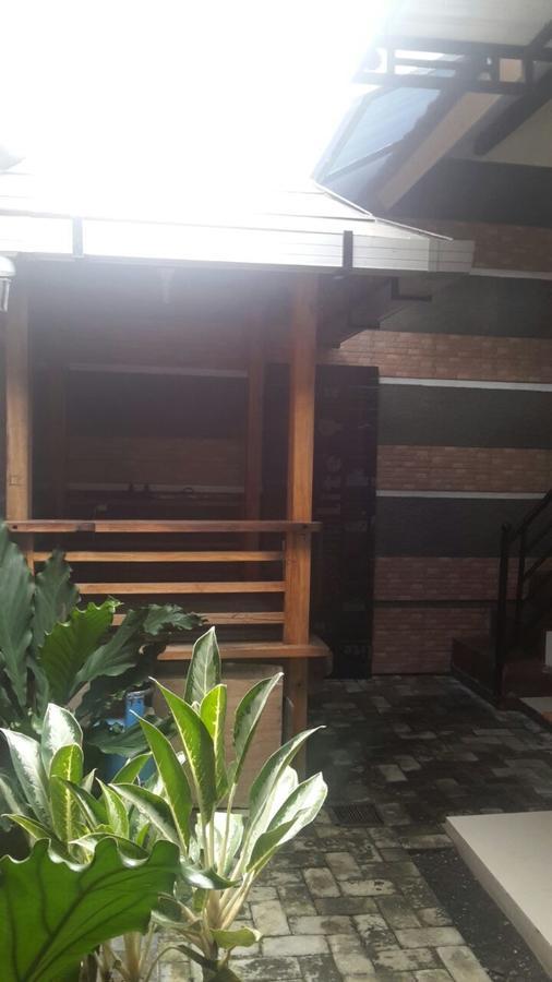 Homestay Syariah Grahadi Malang Luaran gambar